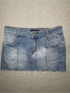Y2K crest jeans Denim mini Skirt Size7/8